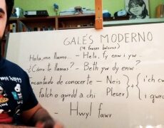 Descubre las mejores frases en galés para tu viaje a Gales: impresiona a los locales y sumérgete en la cultura turística