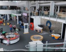 Descubre el fascinante Techniquest en Cardiff: Una experiencia imperdible para tu próximo viaje de turismo