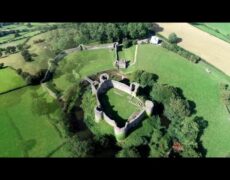 Descubre el encanto medieval del Castillo de White Castle en Abergavenny: una aventura turística imperdible